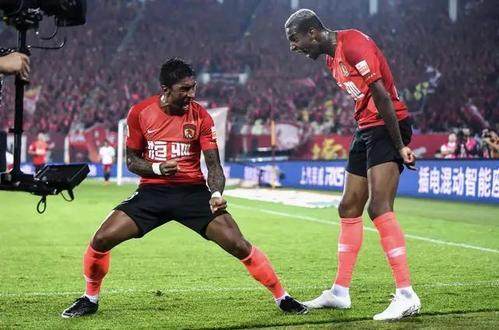 粤媒：宝塔组合即将返回国内 正抓紧找航班办手续